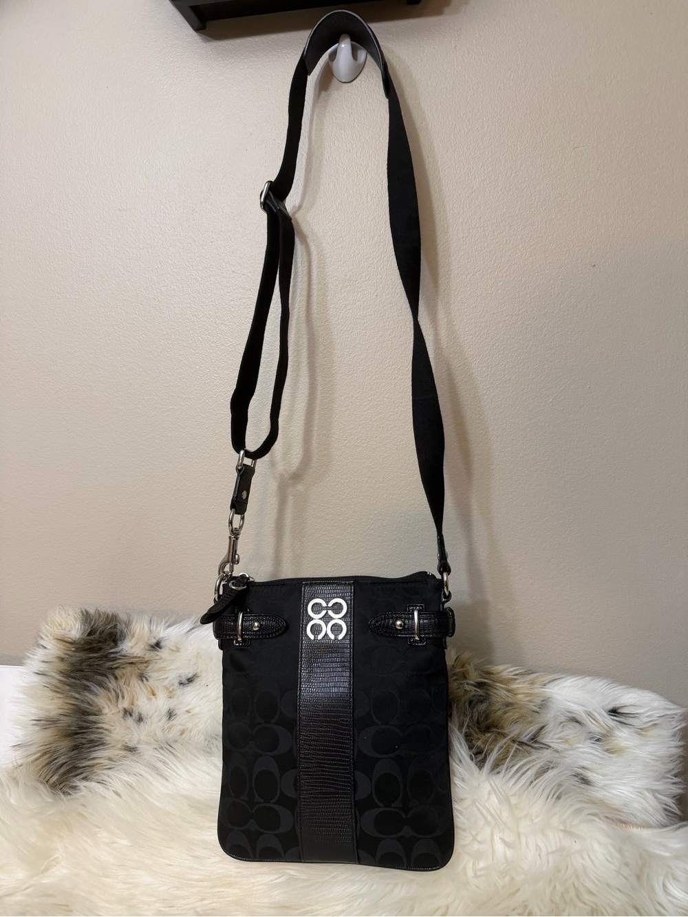 Coach Black Signature Crossbody Bag with Center Stripe#4475